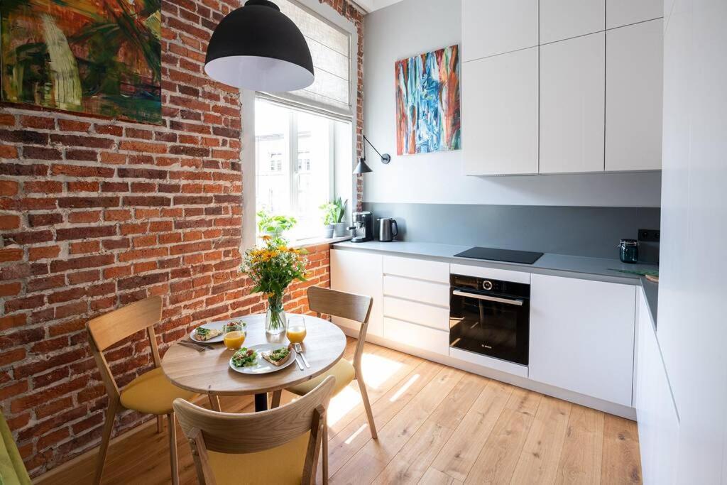 Elegant Apartment Luminis In Krakow'S Old City Zewnętrze zdjęcie