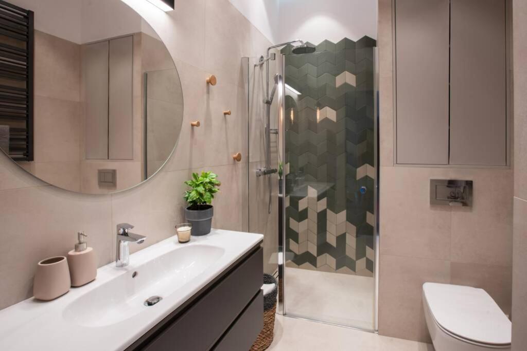 Elegant Apartment Luminis In Krakow'S Old City Zewnętrze zdjęcie