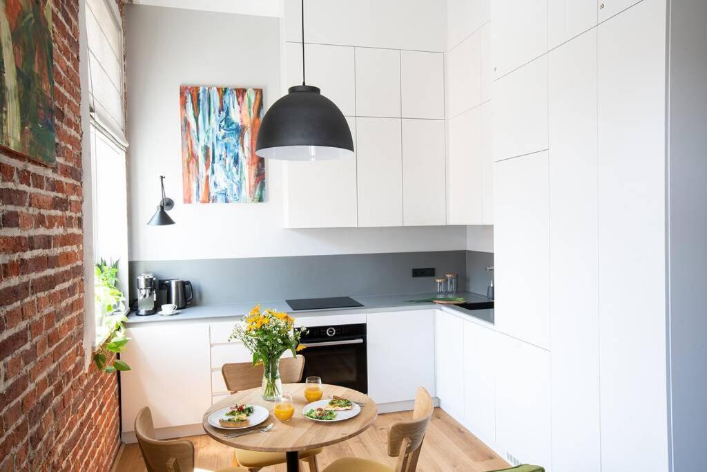 Elegant Apartment Luminis In Krakow'S Old City Zewnętrze zdjęcie